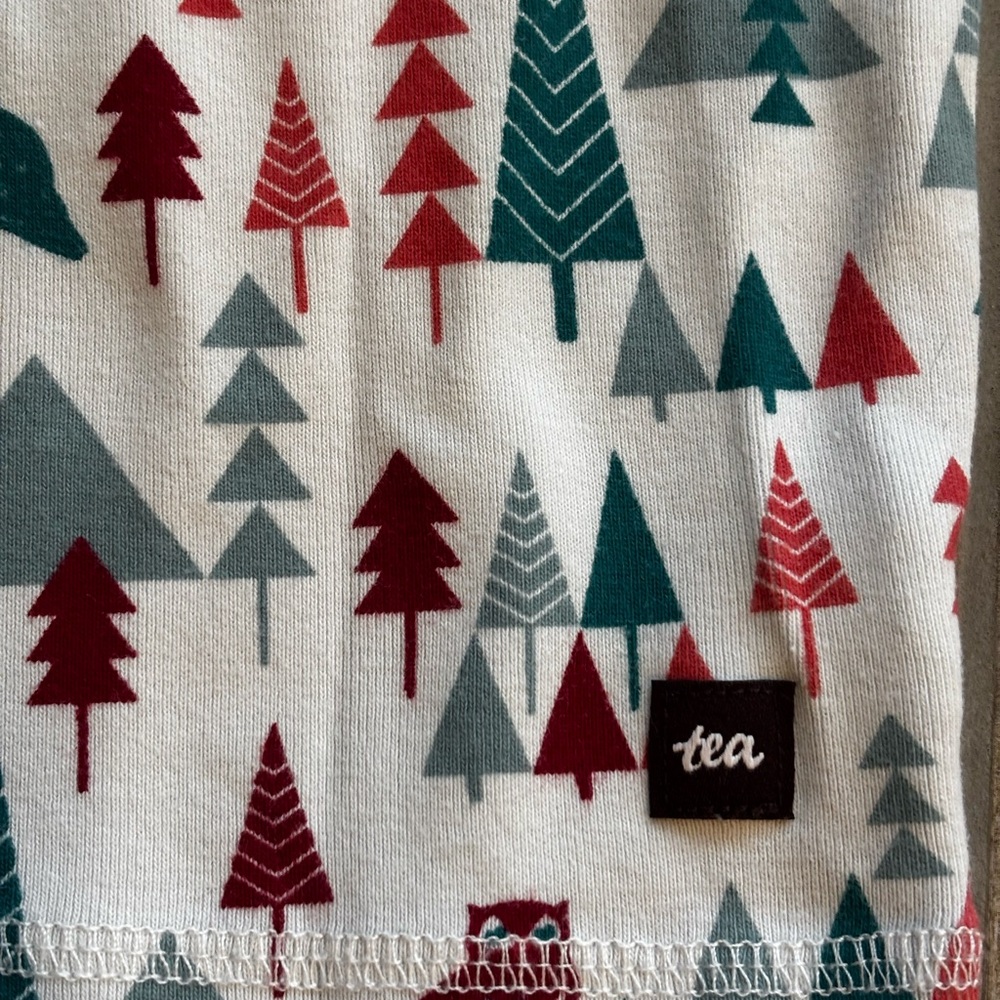 Tea Collection Red and Green Trees 100% Cotton Pajama Set Sz 5 - Picture 6 of 6
